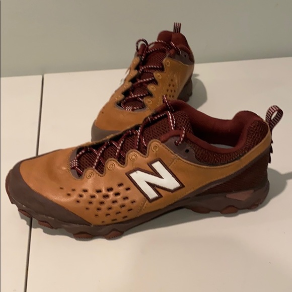 New Balance Women’s Size 9 - Picture 4 of 8